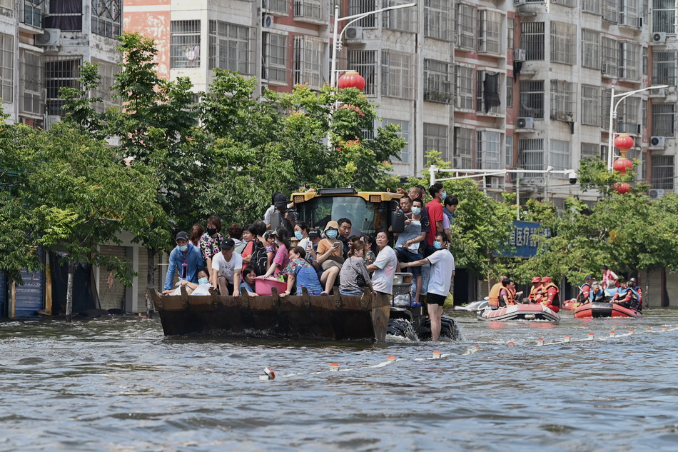 新乡720暴雨期间参与救援捐赠物资